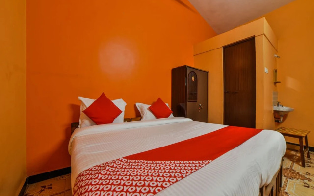 Oyo 35478 Jocarol Guest House