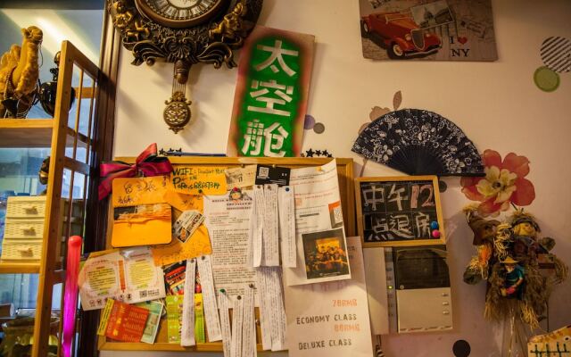 Xi'an PaPa's Capsule Hotel