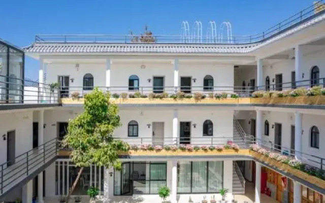 Dali Shuanglang Yashe Inn