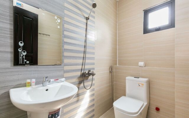 Oyo 321 393 Hostel