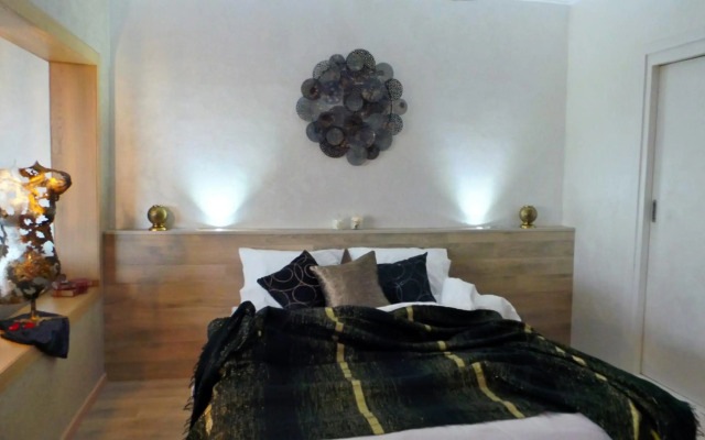 Mabrouk Hotel And Suites