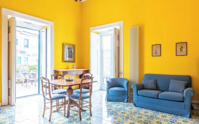 Santa Chiara Charming House With Terrace at Historical Center