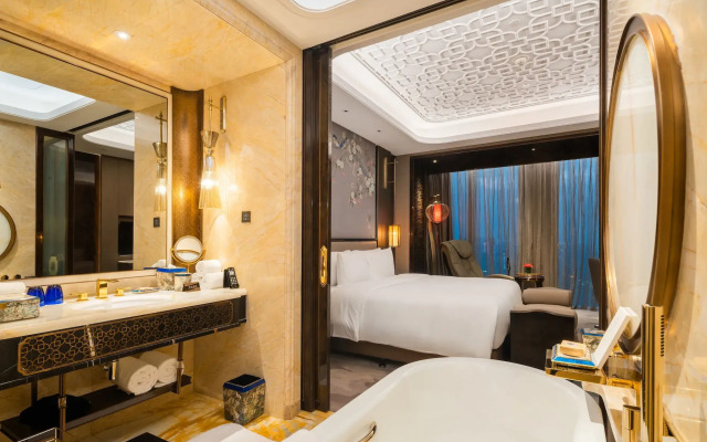Wanda Reign Chengdu
