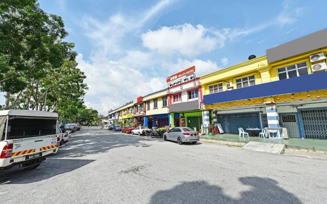 OYO 89656 Melati Hotel Nilai