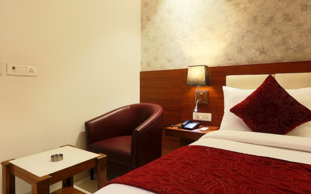 Fabhotel Skye Suites