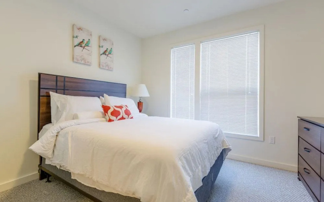 Peachtree Apartments by Avalon Suites
