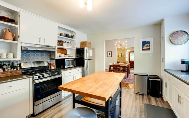 Family-friendly Memphis Hideaway w/ Patio & Grill!