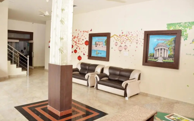 Hotel Nand Residency
