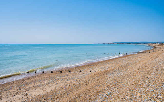 Pebbles View Overlooking the Beautiful Pevensey Bay Beach