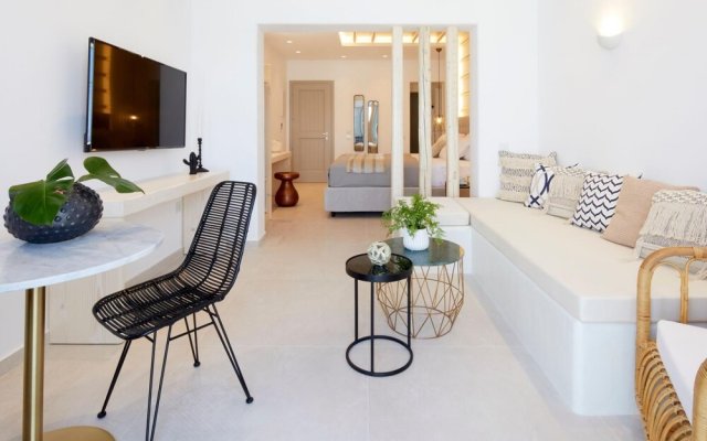 Phos the Boutique - Luxury Villas Suites Santorini Honeymoon Suite With Heated Infinity Pool - Caldera Sea View