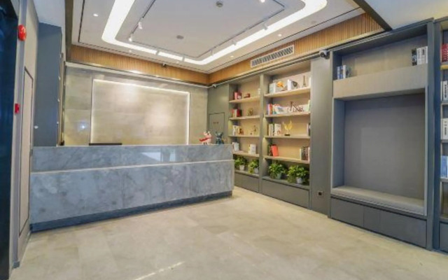 Qinchi Select Hotel