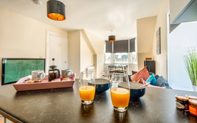 Charlotte's Apartment D