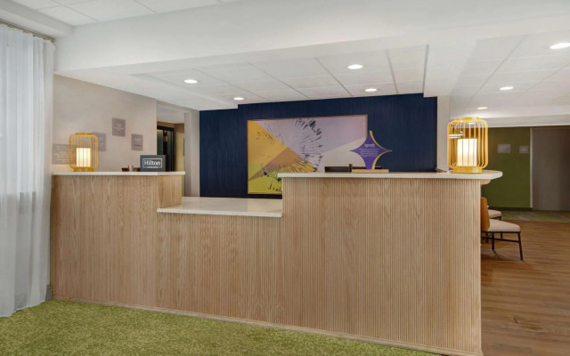 Spark by Hilton Rochester University Area