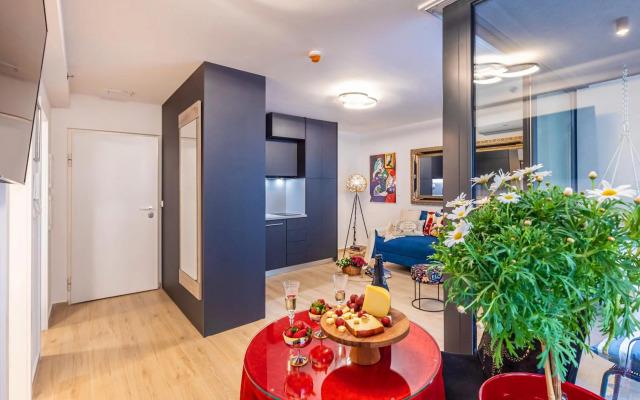 Perfect Downtown Apartment A217