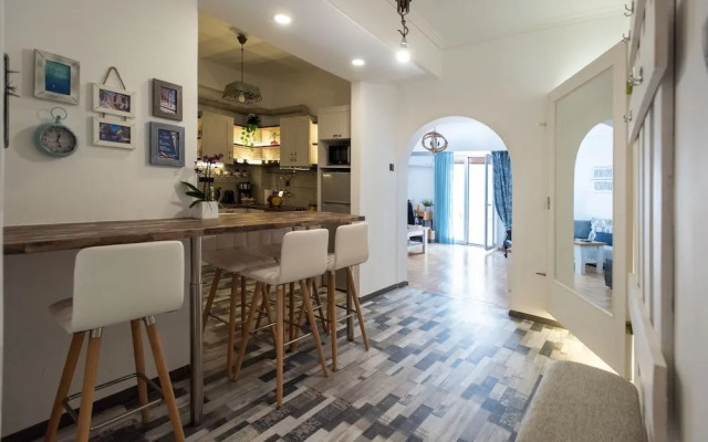 Bue Ark Loving Athens