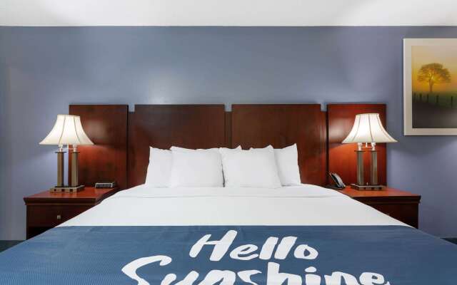 Days Inn by Wyndham Chipley