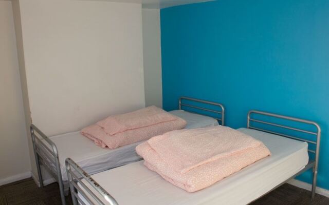 The Grapevine Seafront - Hostel