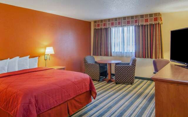 Quality Inn & Suites Medford Airport