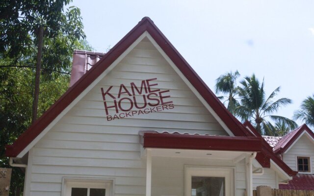 Kame House Backpackers - Hostel - Adults Only