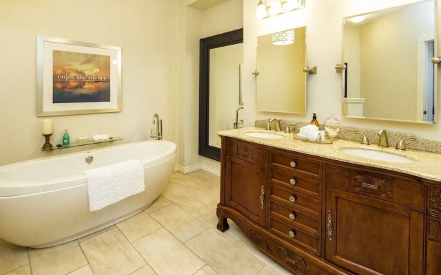 The Lake House Bed & Breakfast