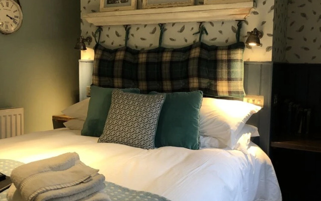 The Golden Pheasant Hotel
