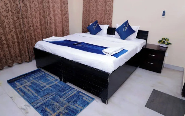 Hotel Noida Nest 105