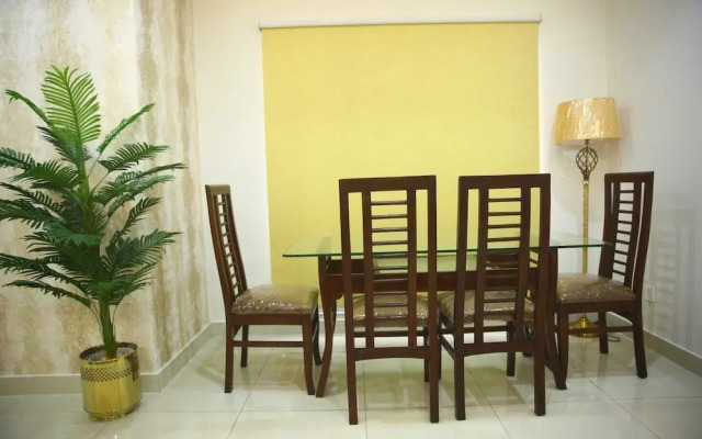 Gulberg Suites