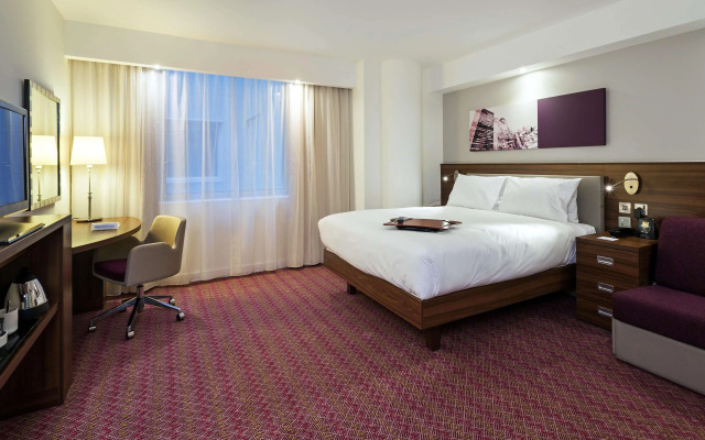 Hampton by Hilton London Gatwick Airport