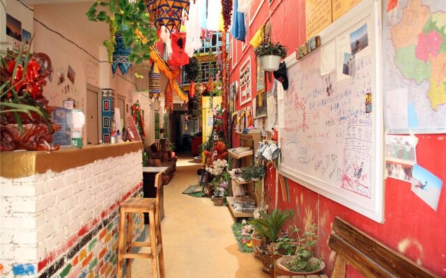 Nanjing Two Class Three Grade International Youth Hostel