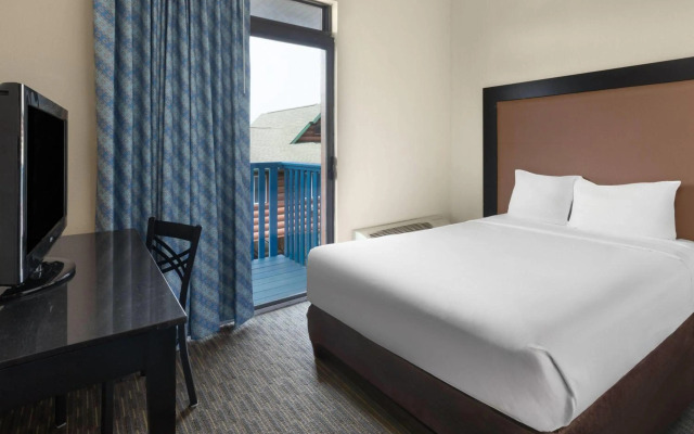 Days Inn by Wyndham Mackinaw City/Bridgeview Area