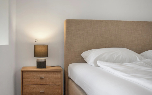 Perfect 7BR Stay Near Hauptbahnhof