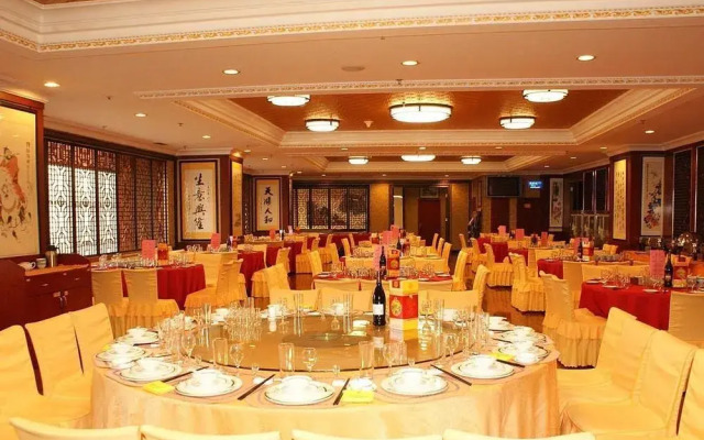 KB-Crown Hotel