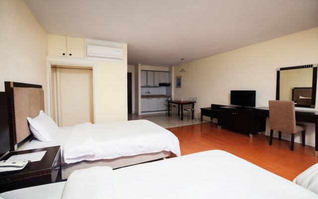 Gold Beach Hotel