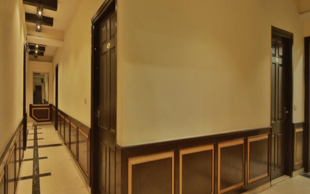 Hotel KNK International
