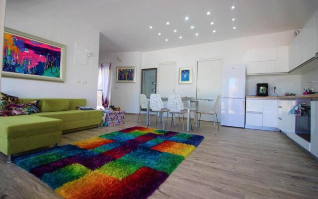 Boutique Villa Nirvana 2, Proboj 25