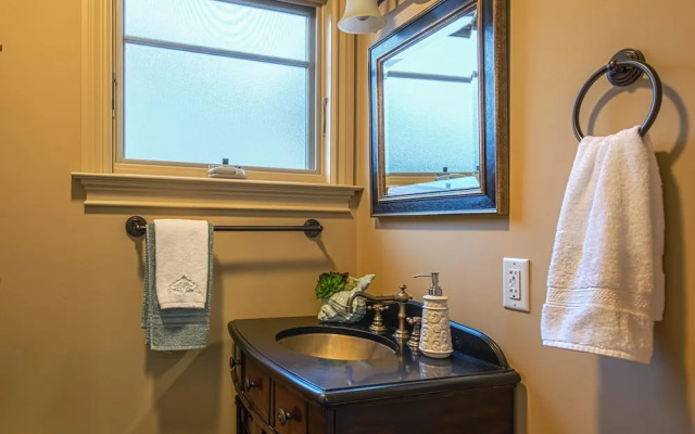 3724 Sea Glass Sanctuary