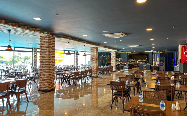 Transatlantik Beach Hotel