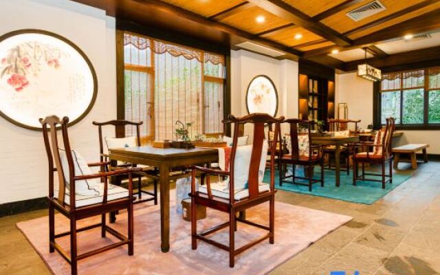 Guangzhou Nanping Hotel