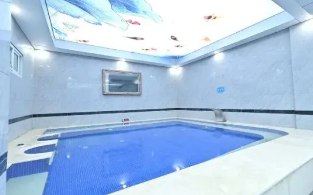 Home inn huayi selected hotel (Fuyang downtown orient henglong mall branch)