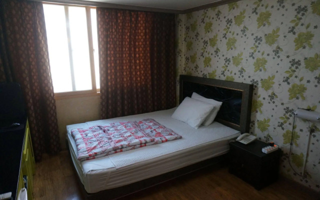 Feel Motel