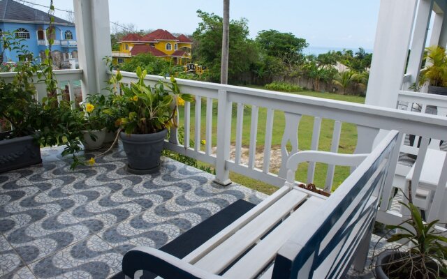 Blue Lotus Villa