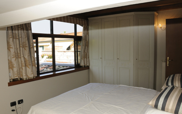 Bs-i633-viem71a1 - Arcimboldo House 2 2