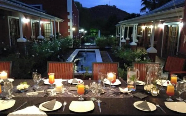 Beaufort Manor Country Lodge
