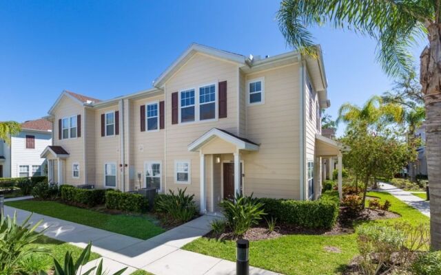 Lucaya Village 3040 #20-105