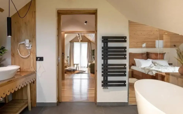 Zara Chalet