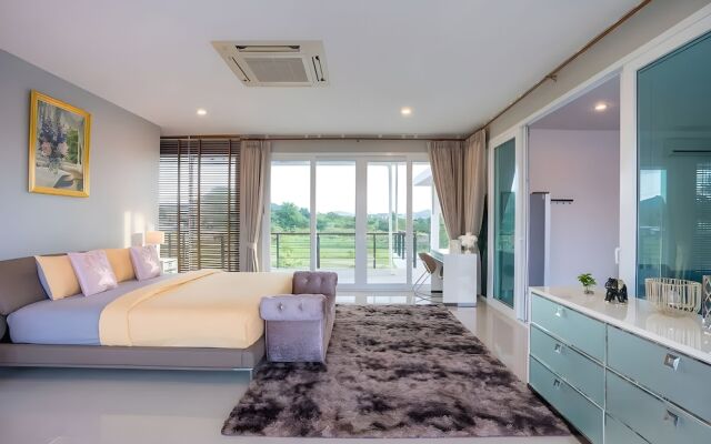 Platinum Pool Villa