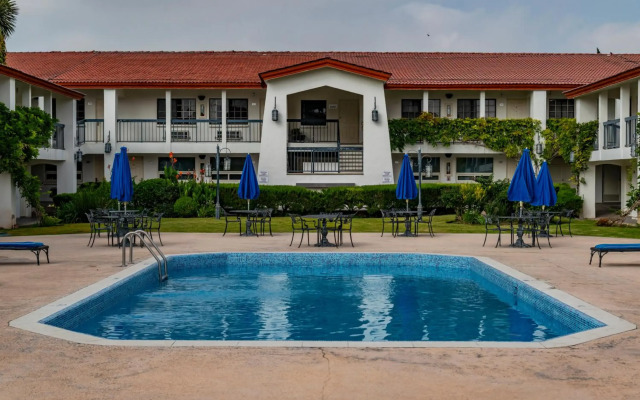 Quinta Dorada Hotel and Suites