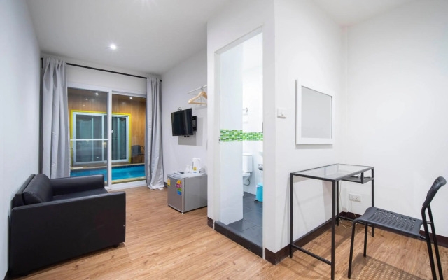 Resort V - MRT Huai Khwang