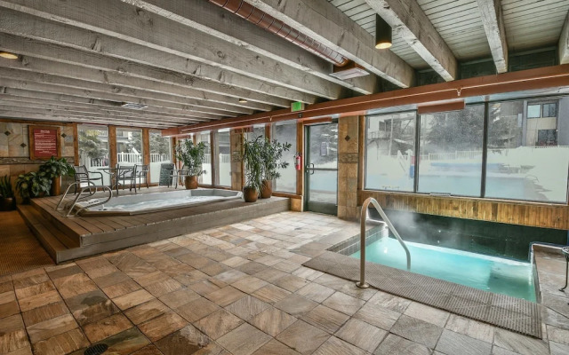 Lakeside 1495 by SummitCove Vacation Lodging