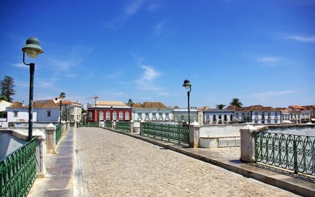 House With 2 Bedrooms in Luz de Tavira, With Furnished Terrace - 2 km